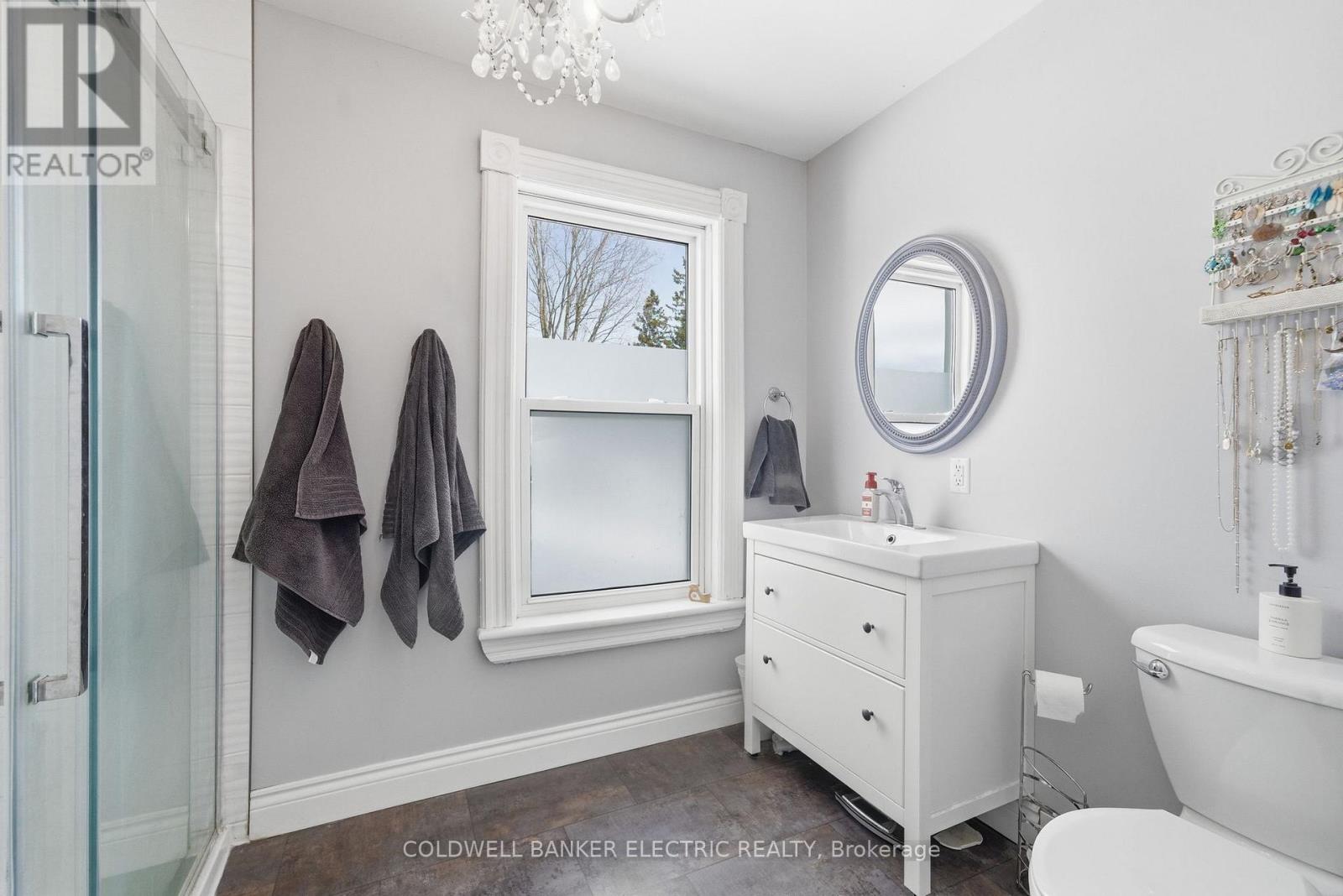 36 Ermatinger Street, Selwyn, Ontario K0L 2H0 - Photo 35 - X12980838