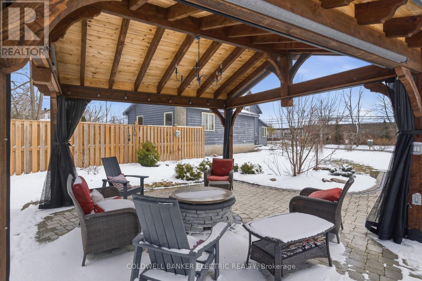 36 Ermatinger Street, Selwyn, Ontario K0L 2H0 - Photo 39 - X12980838