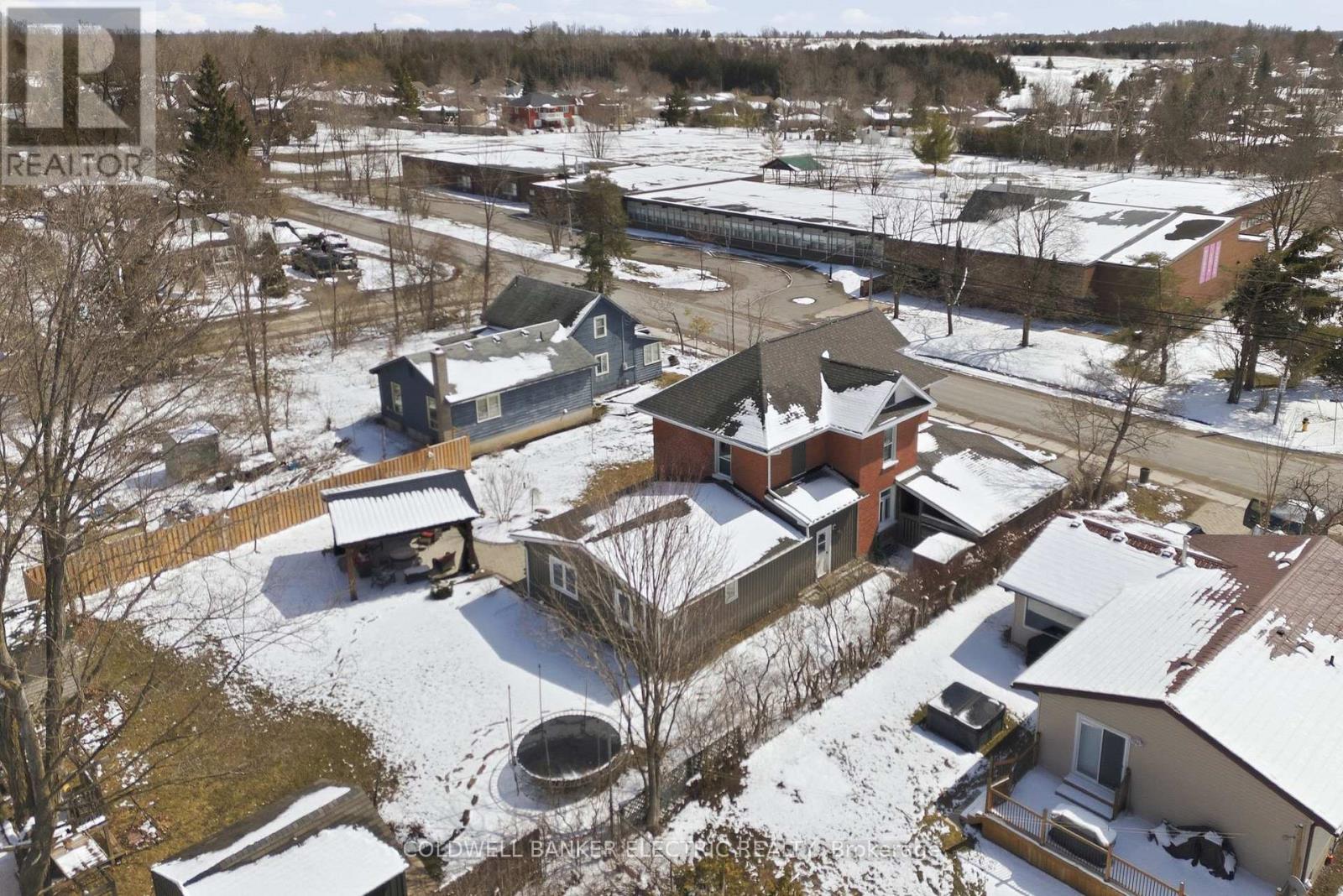 36 Ermatinger Street, Selwyn, Ontario K0L 2H0 - Photo 44 - X12980838