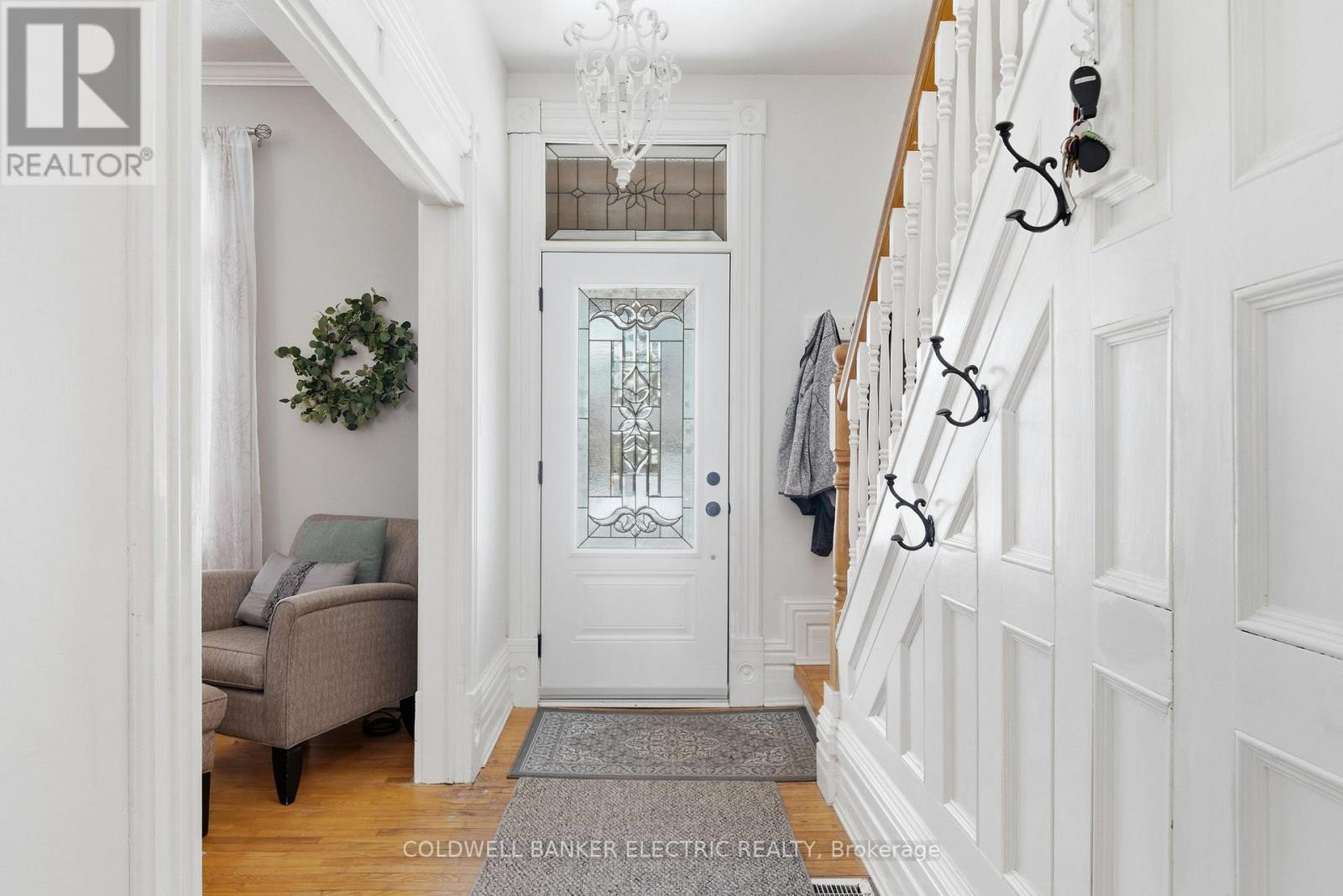 36 Ermatinger Street, Selwyn, Ontario K0L 2H0 - Photo 8 - X12980838