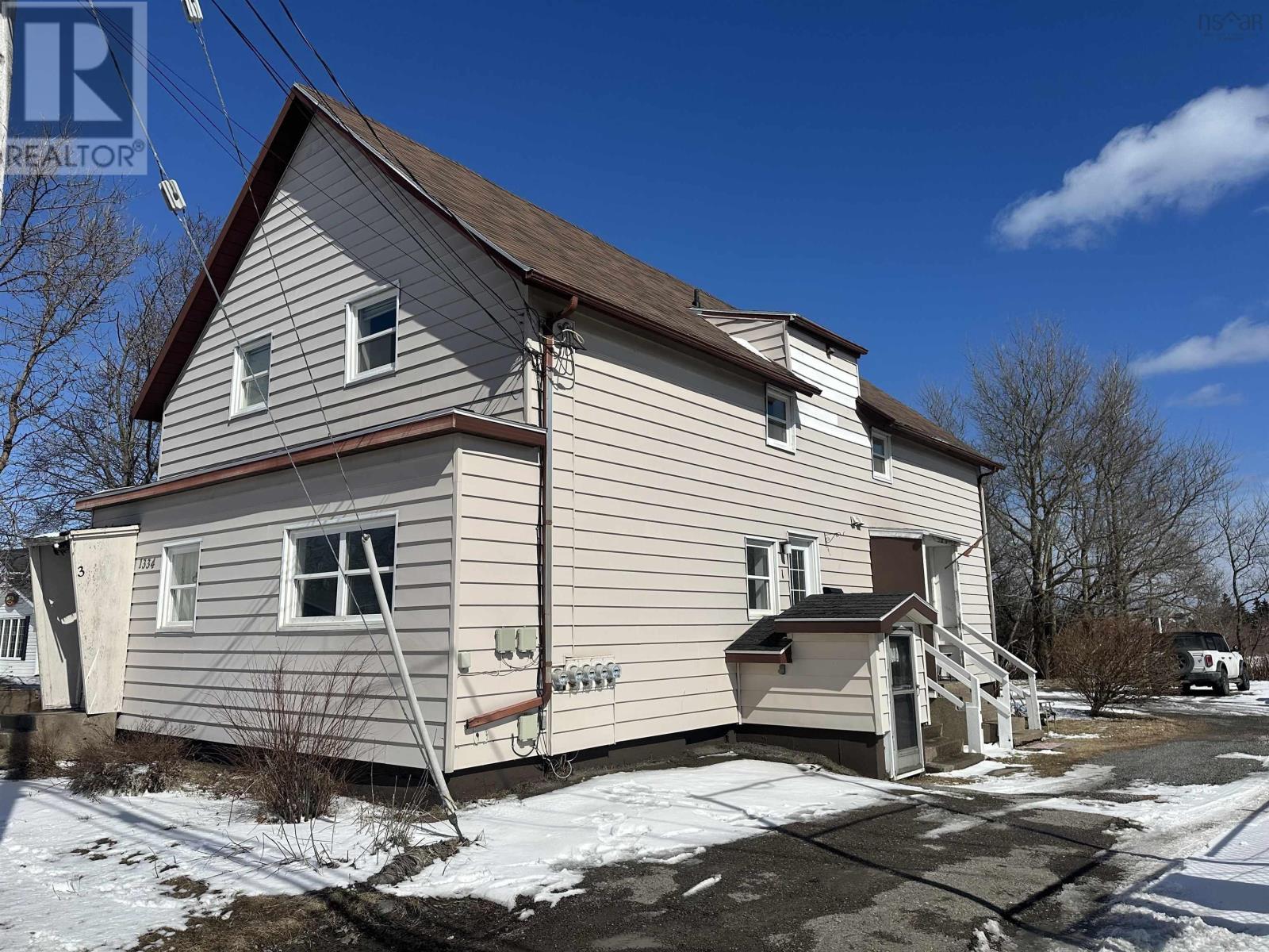 1334 Main Street, Glace Bay, Nova Scotia  B1A 5A7 - Photo 3 - 202605482