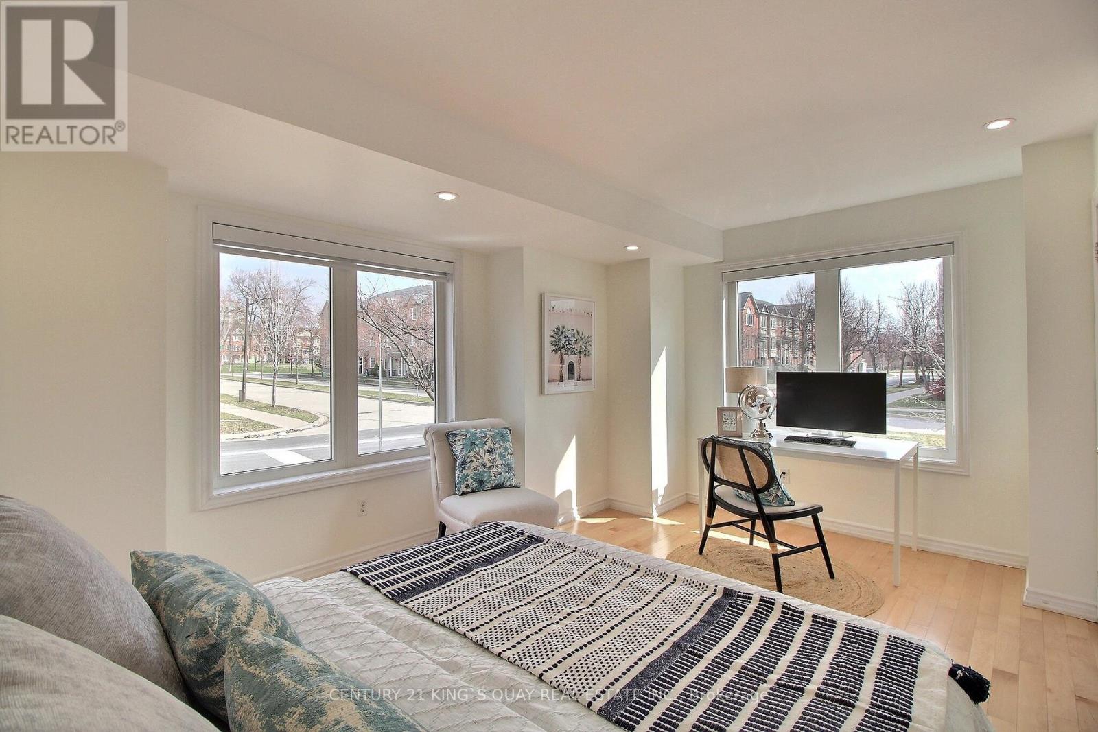 40 Leitchcroft Crescent, Markham, Ontario  L3T 7W1 - Photo 16 - N12978996