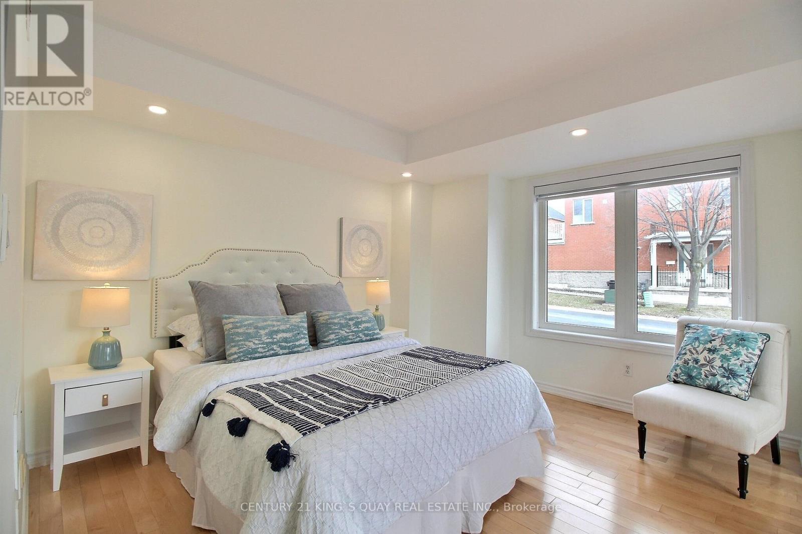 40 Leitchcroft Crescent, Markham, Ontario  L3T 7W1 - Photo 15 - N12978996