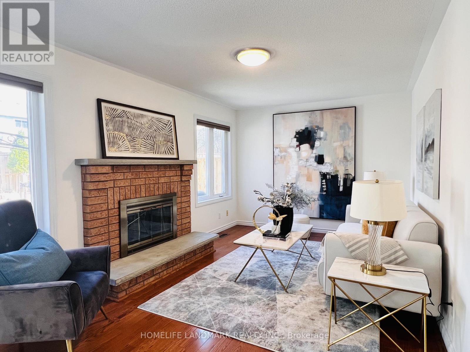 887 College Manor Drive, Newmarket, Ontario  L3Y 8G9 - Photo 7 - N12980712