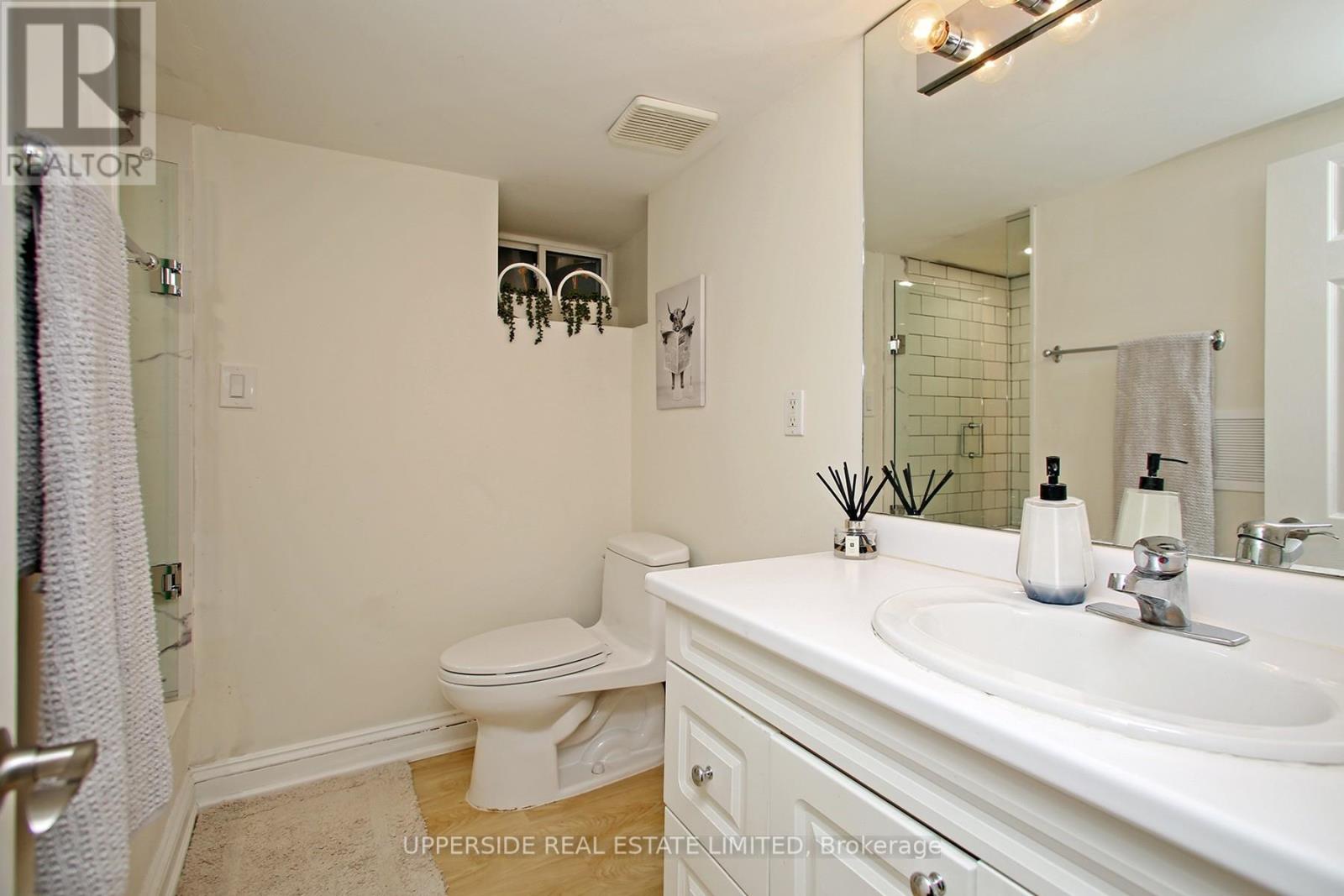 153 Collier Street, Toronto, Ontario  M4W 1M2 - Photo 23 - C12961610