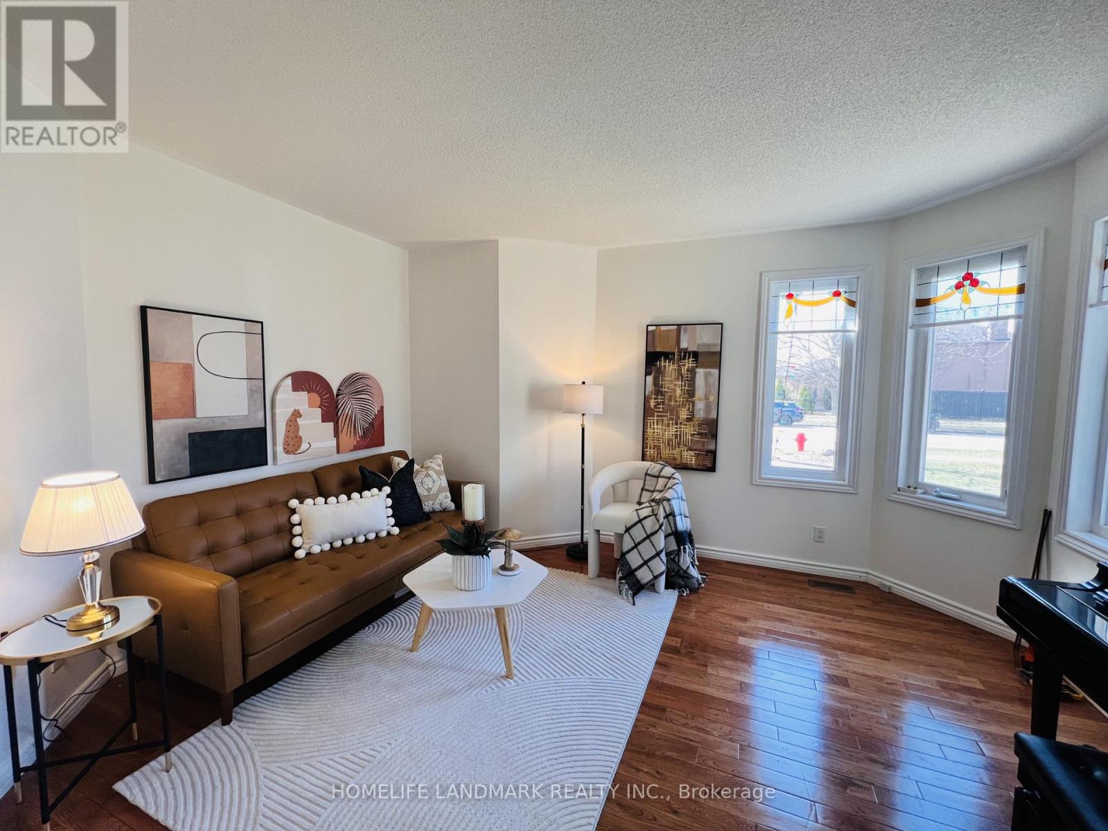 887 College Manor Drive, Newmarket, Ontario  L3Y 8G9 - Photo 9 - N12980712