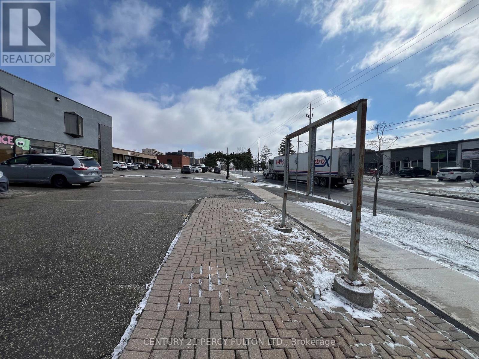 201 - 230 Eddystone Avenue, Toronto, Ontario  M3N 1H7 - Photo 9 - W12972820