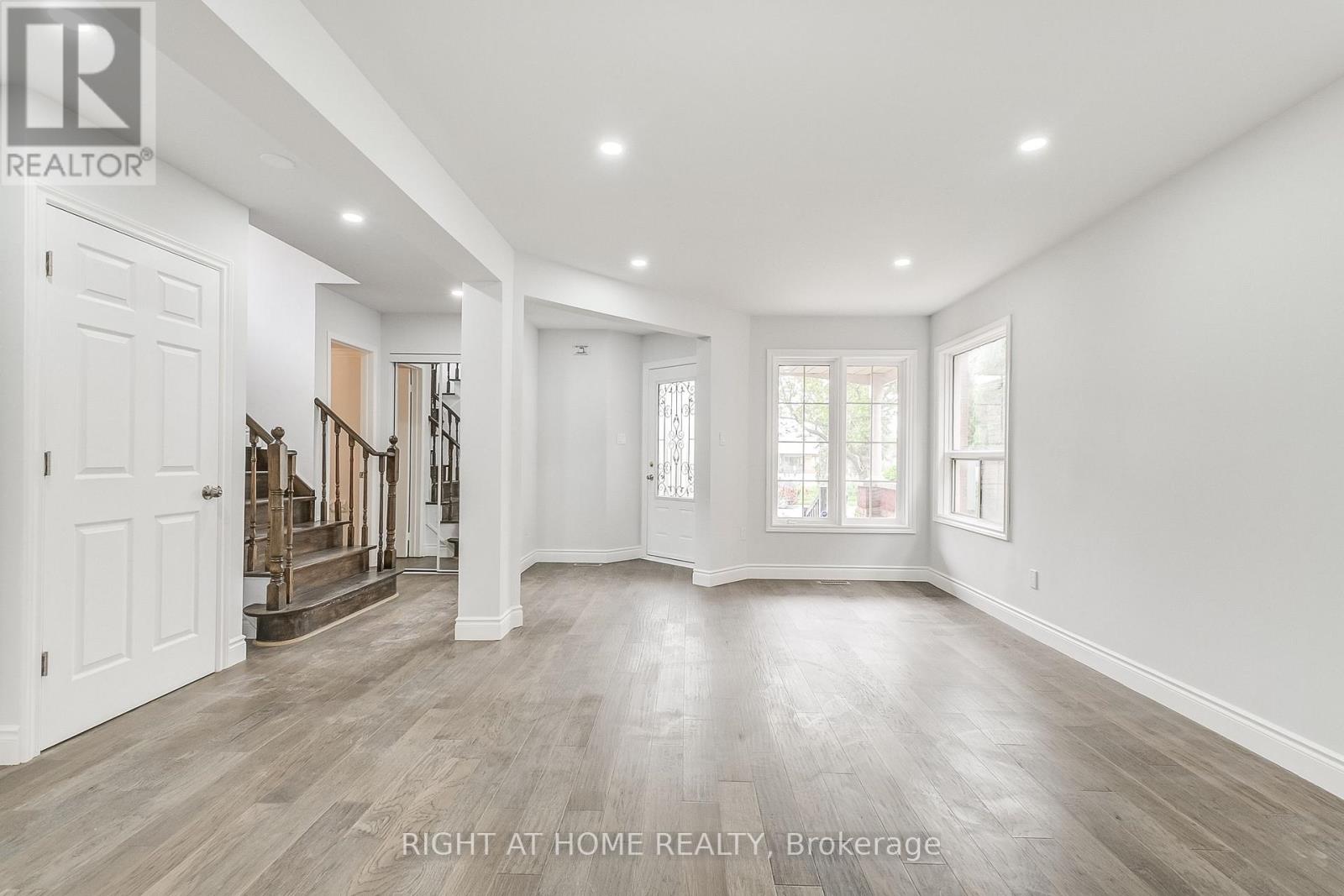 36 Mapleshade Drive W, Brampton, Ontario  L7A 1J1 - Photo 13 - W12809706