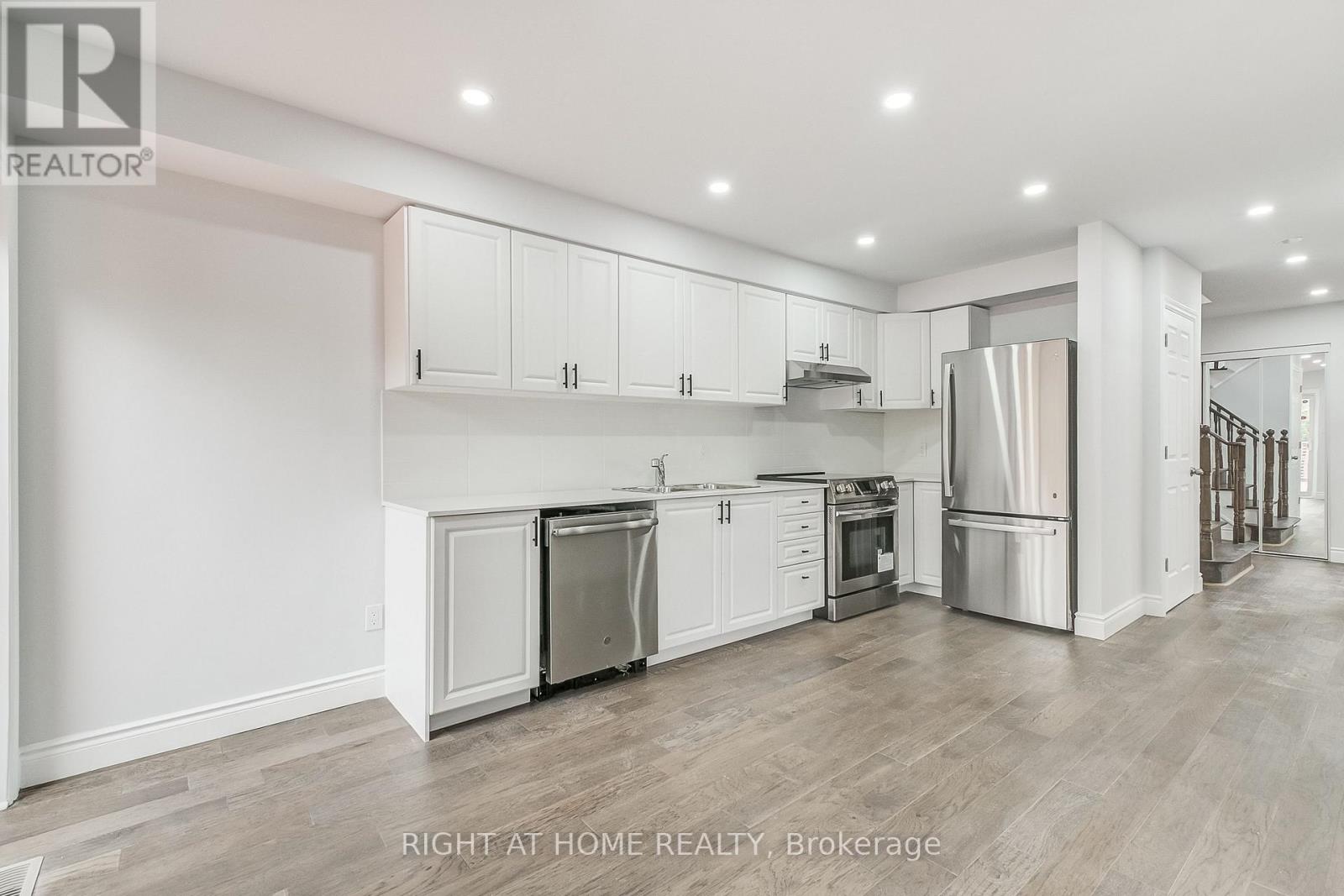 36 Mapleshade Drive W, Brampton, Ontario  L7A 1J1 - Photo 18 - W12809706