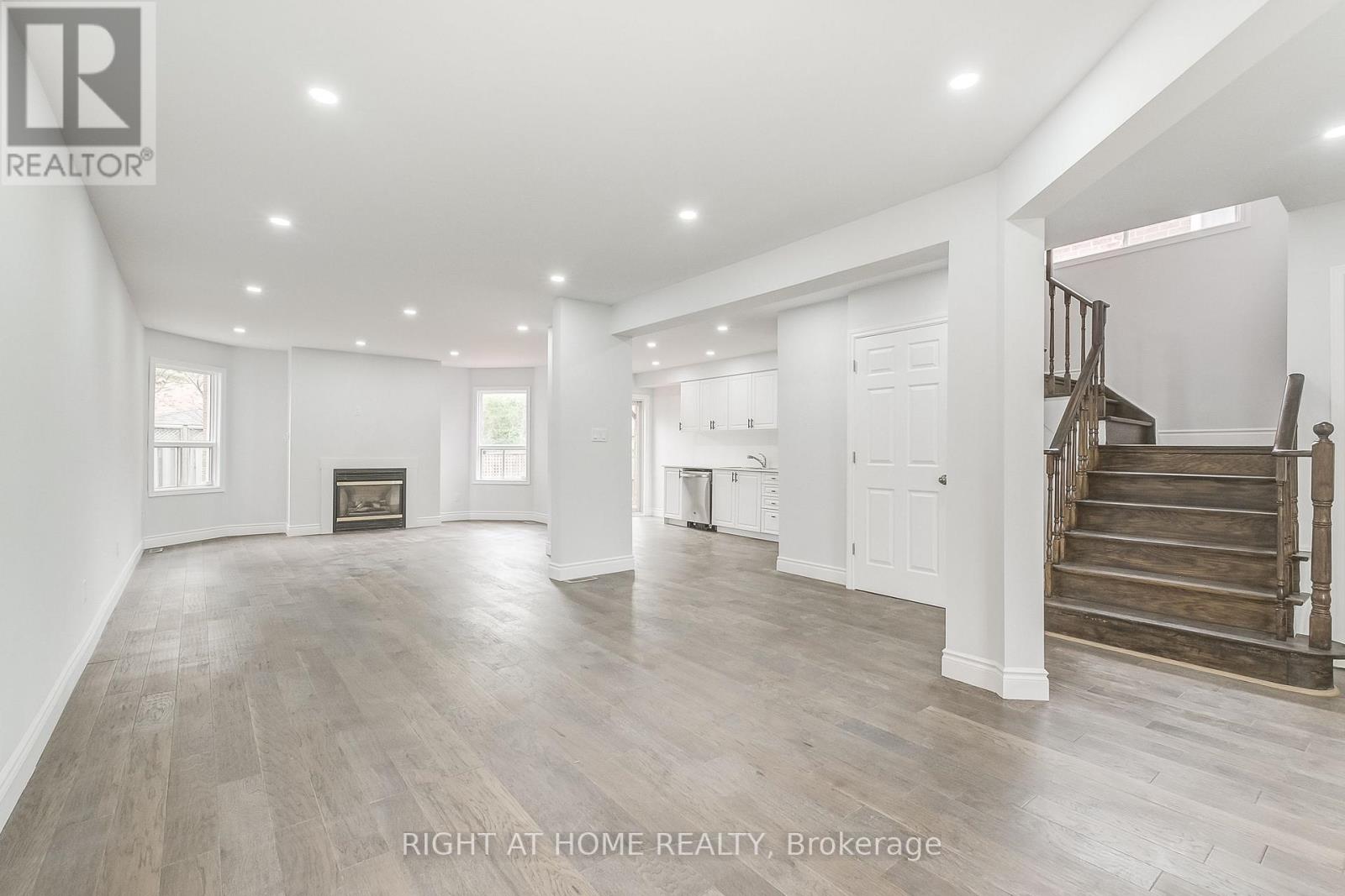 36 Mapleshade Drive W, Brampton, Ontario  L7A 1J1 - Photo 11 - W12809706