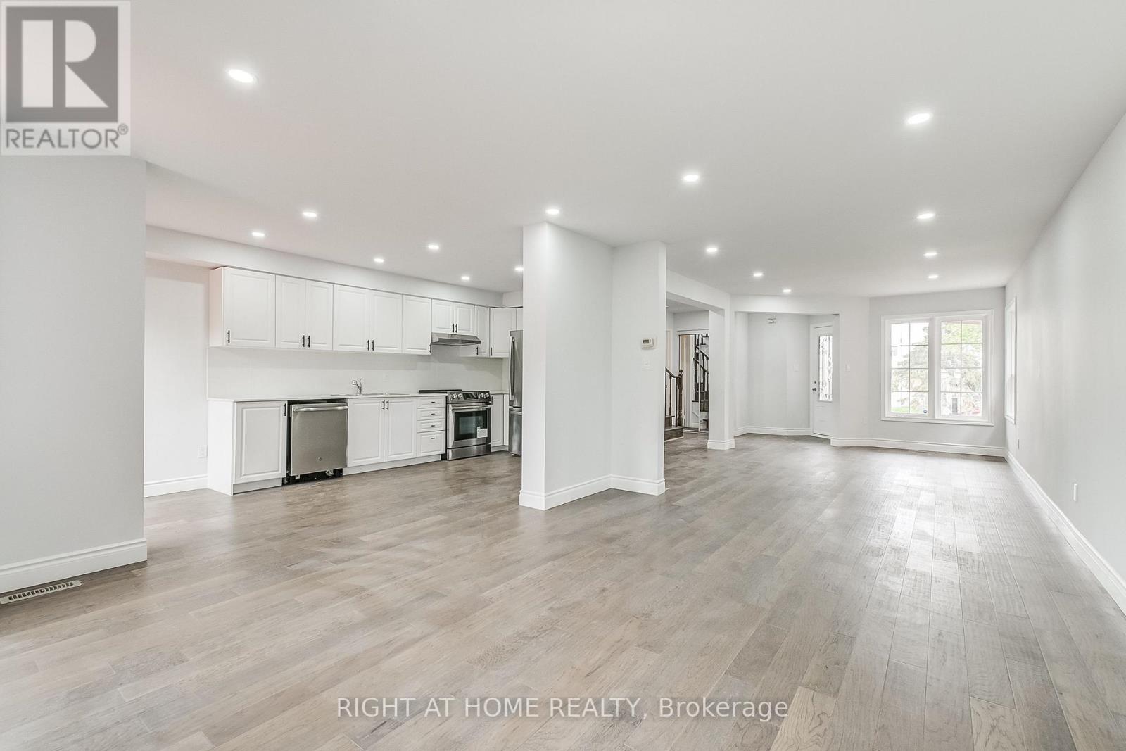 36 Mapleshade Drive W, Brampton, Ontario  L7A 1J1 - Photo 16 - W12809706