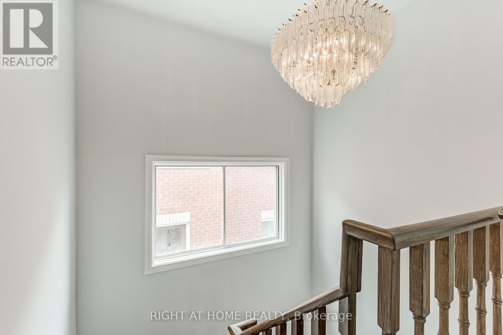 36 Mapleshade Drive W, Brampton, Ontario  L7A 1J1 - Photo 24 - W12809706