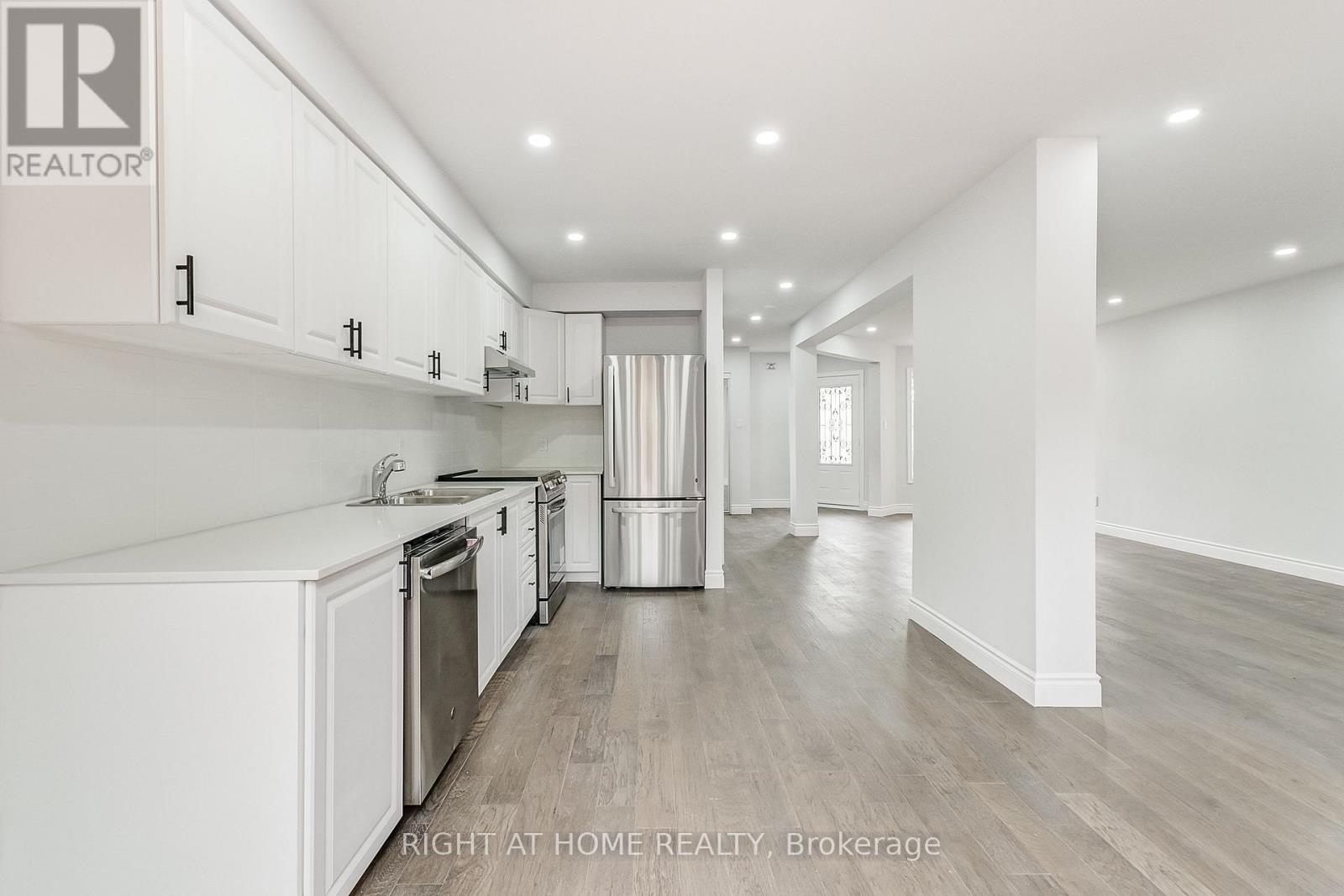 36 Mapleshade Drive, Brampton, Ontario  L7A 1J1 - Photo 21 - W12809796