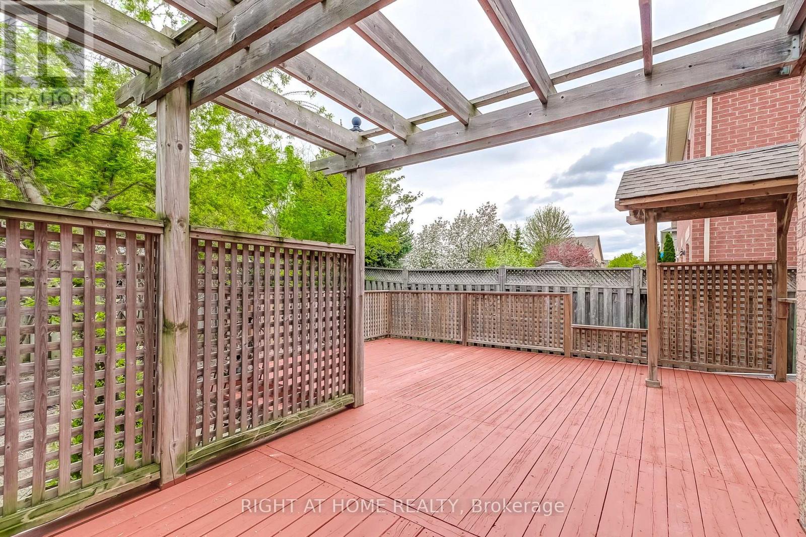 36 Mapleshade Drive, Brampton, Ontario  L7A 1J1 - Photo 49 - W12809796