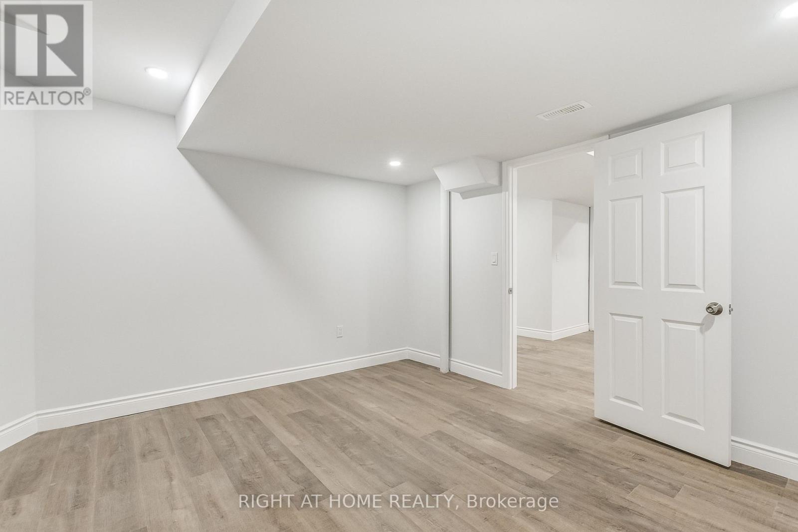 36 Mapleshade Drive, Brampton, Ontario  L7A 1J1 - Photo 44 - W12809796