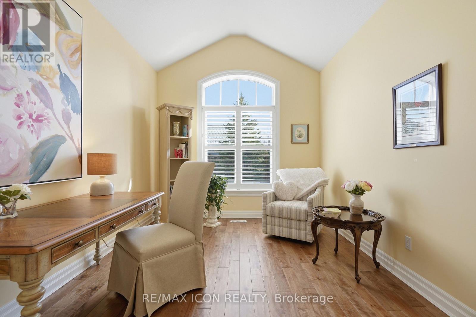 725 Eagletrace Drive, London North, Ontario  N6G 0J7 - Photo 10 - X12980848