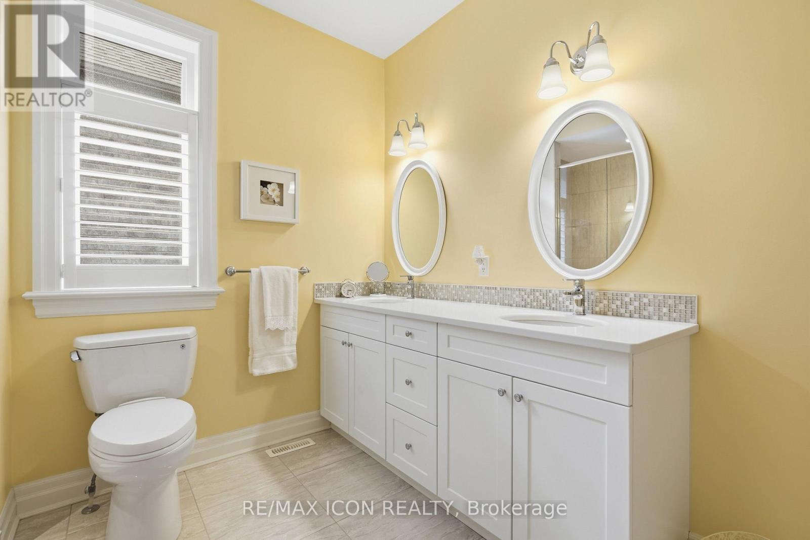 725 Eagletrace Drive, London North, Ontario  N6G 0J7 - Photo 30 - X12980848