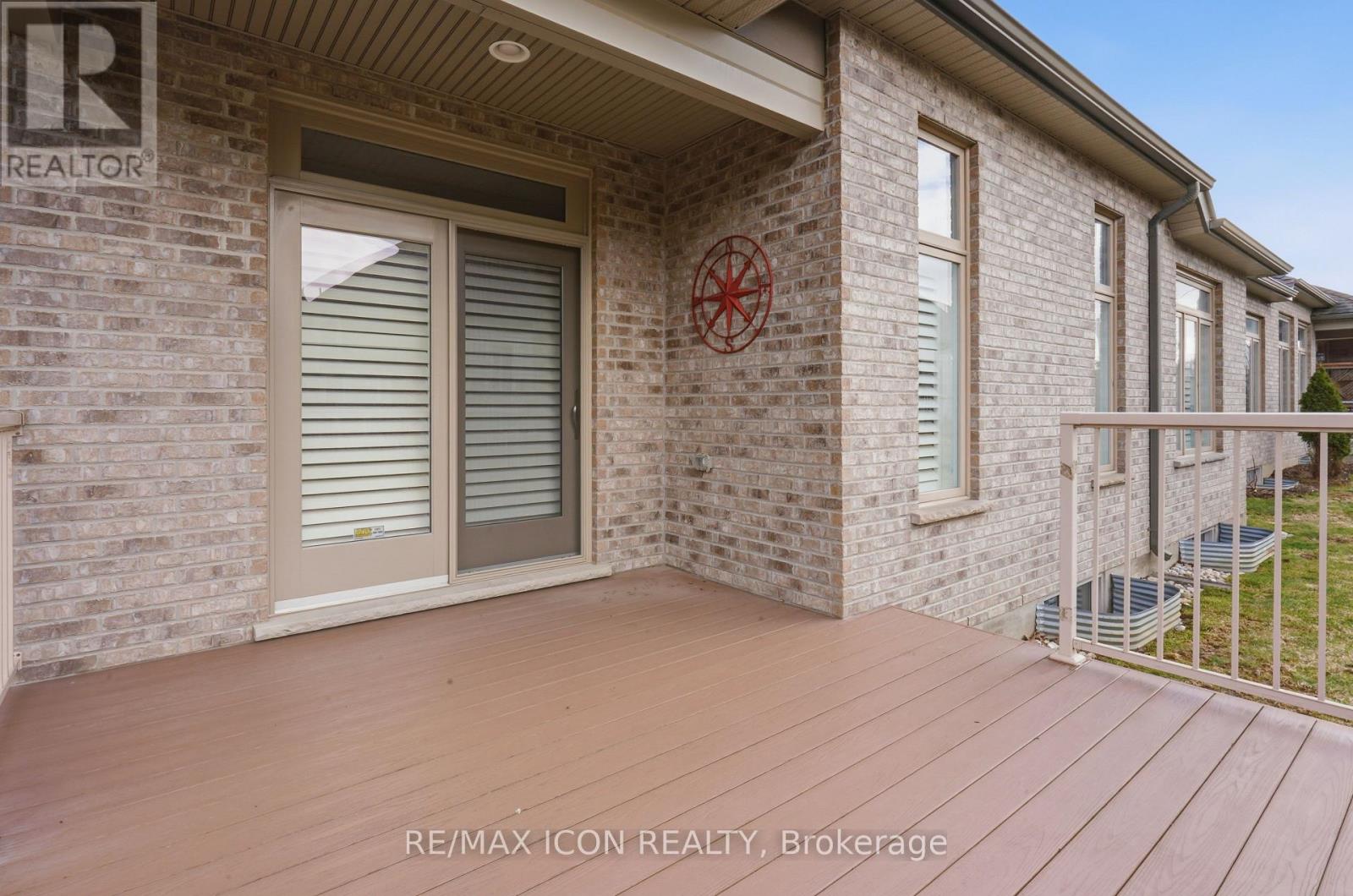 725 Eagletrace Drive, London North, Ontario  N6G 0J7 - Photo 35 - X12980848