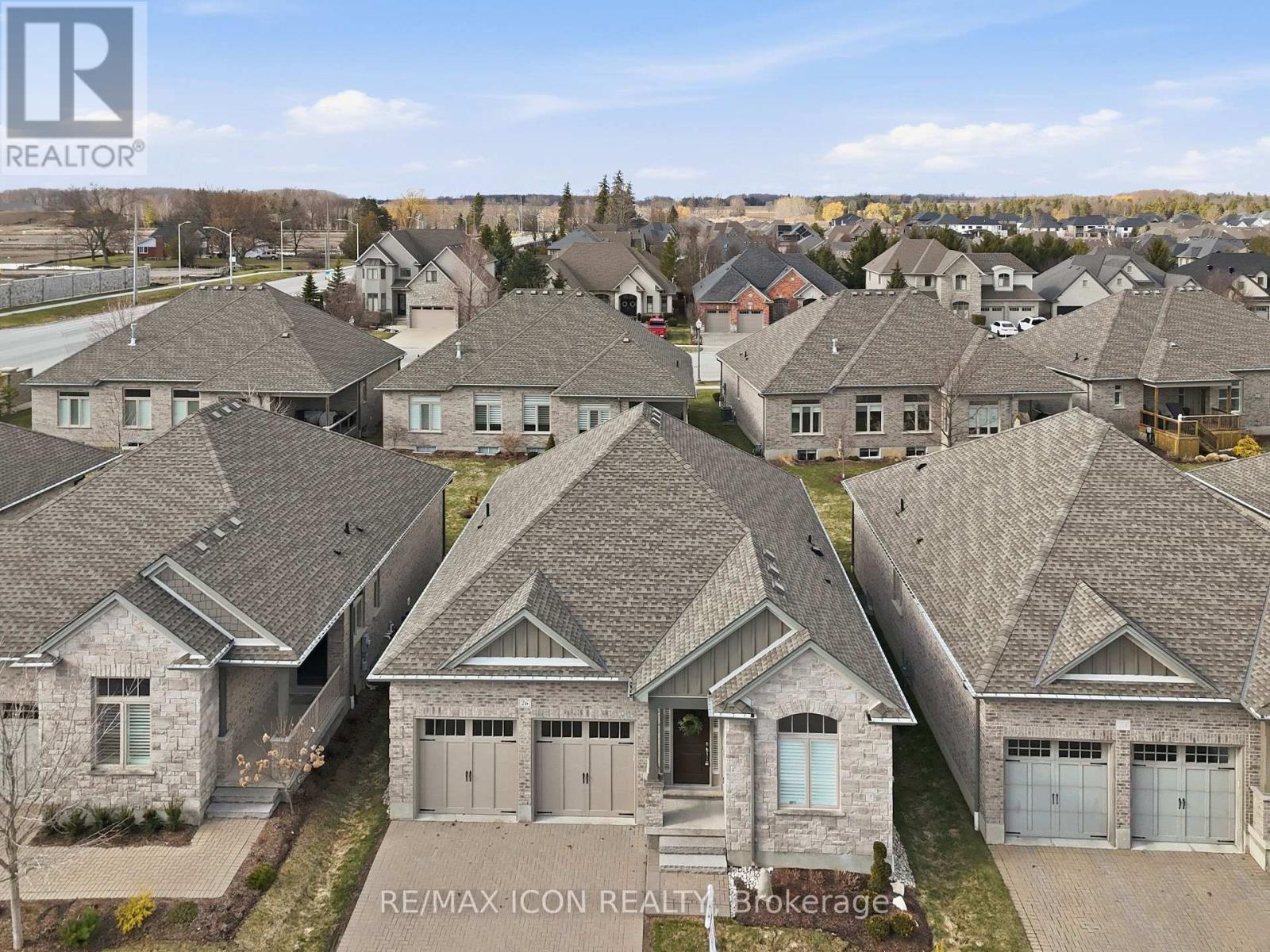 725 Eagletrace Drive, London North, Ontario  N6G 0J7 - Photo 5 - X12980848