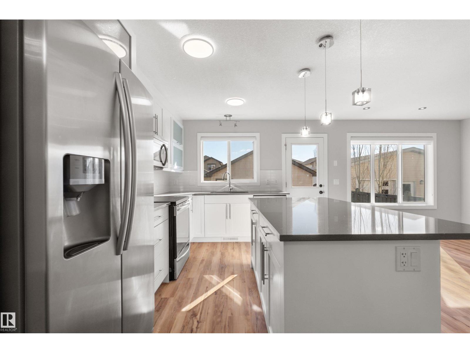 1041 177a St Sw, Edmonton, Alberta  T6W 2A1 - Photo 14 - E4481551