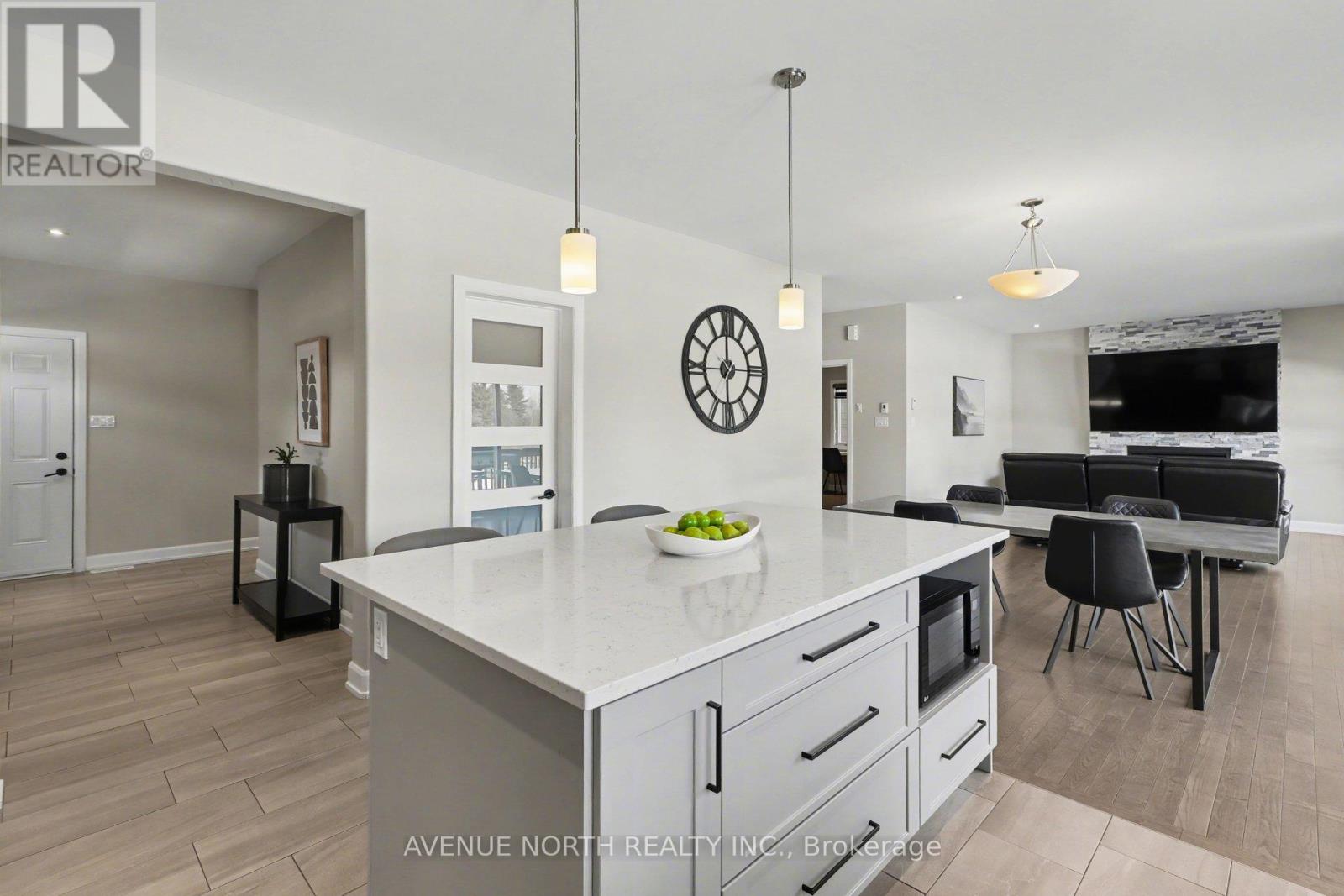 668 Geneva Crescent, Russell, Ontario  K0A 1W0 - Photo 10 - X12980784