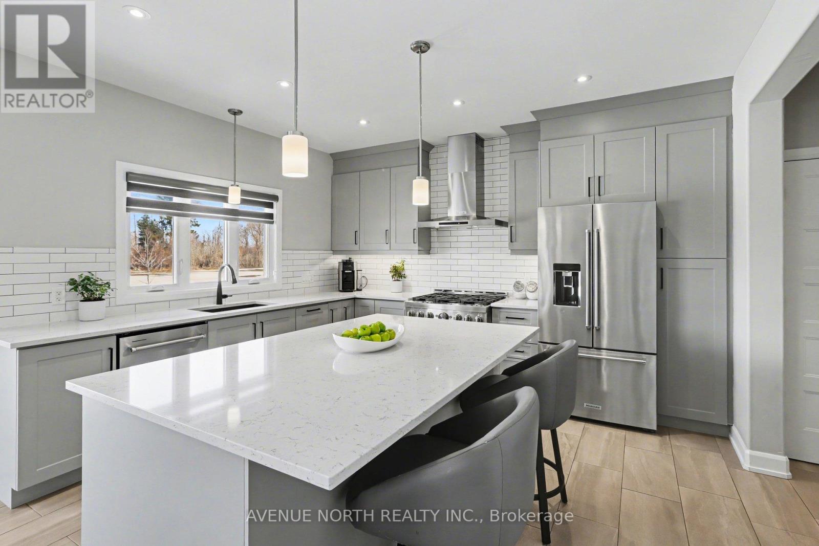 668 Geneva Crescent, Russell, Ontario  K0A 1W0 - Photo 12 - X12980784