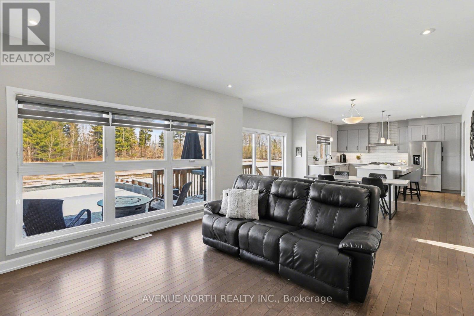 668 Geneva Crescent, Russell, Ontario  K0A 1W0 - Photo 7 - X12980784