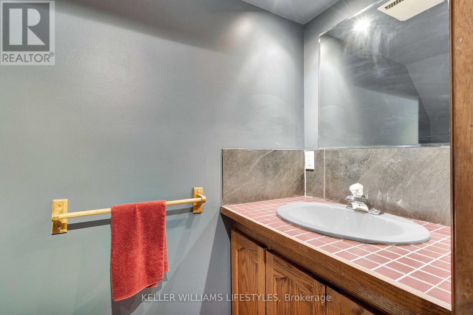 62 Fourwinds Road, London South, Ontario  N6K 3L2 - Photo 39 - X12980864