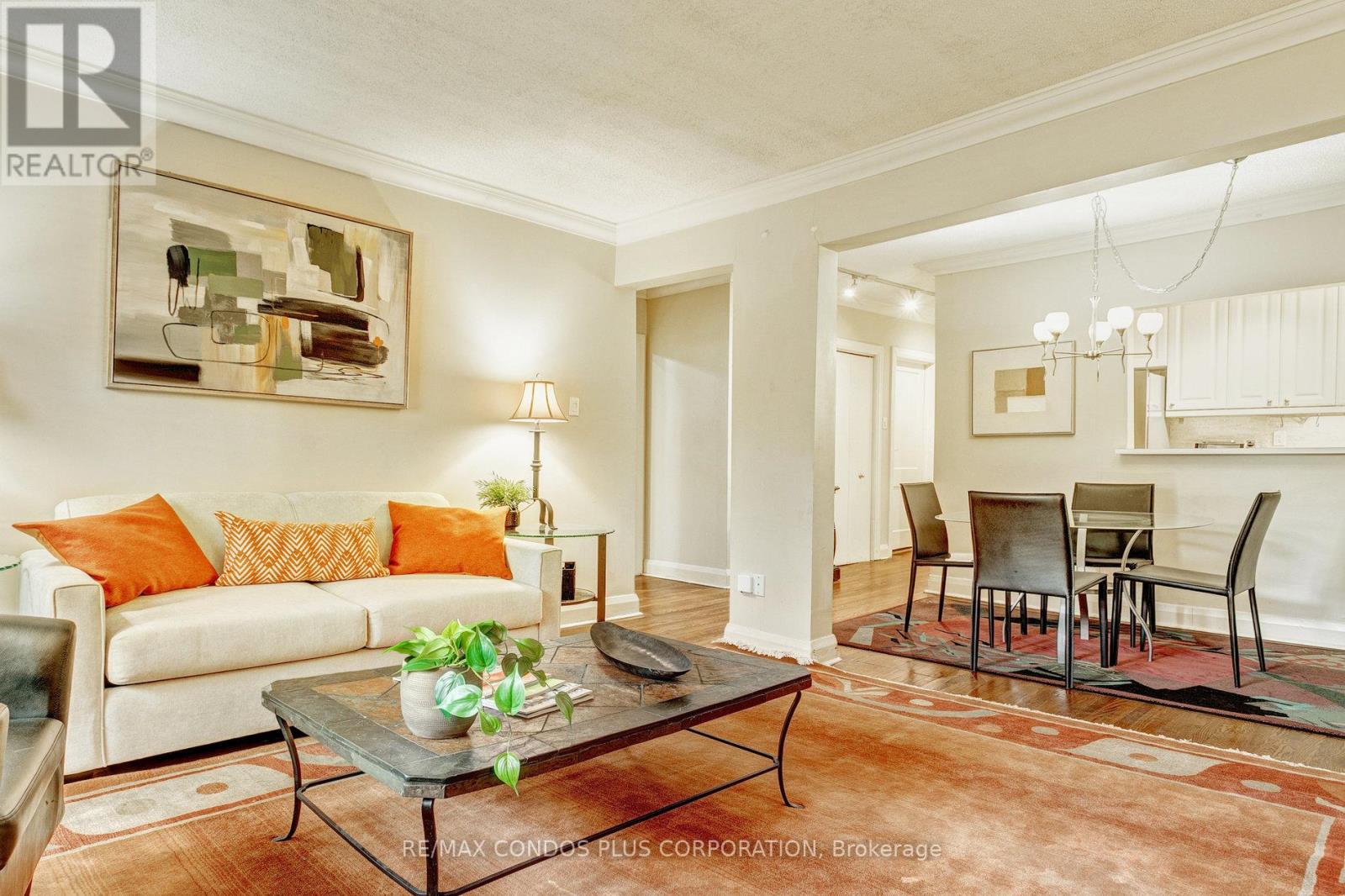 202 - 35 Raglan Avenue, Toronto, Ontario  M6C 2K7 - Photo 5 - C12980766