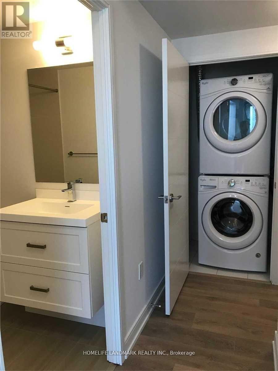 1702 - 50 Wellesley Street E, Toronto, Ontario  M4Y 1G2 - Photo 4 - C12980824