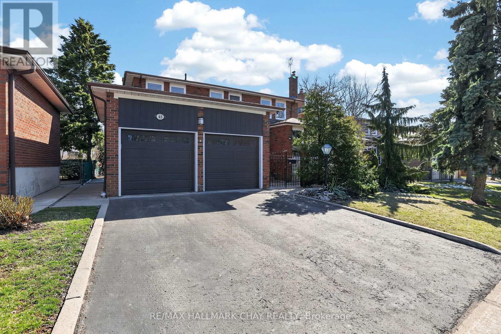 45 BEAMSVILLE DRIVE, Toronto, Ontario