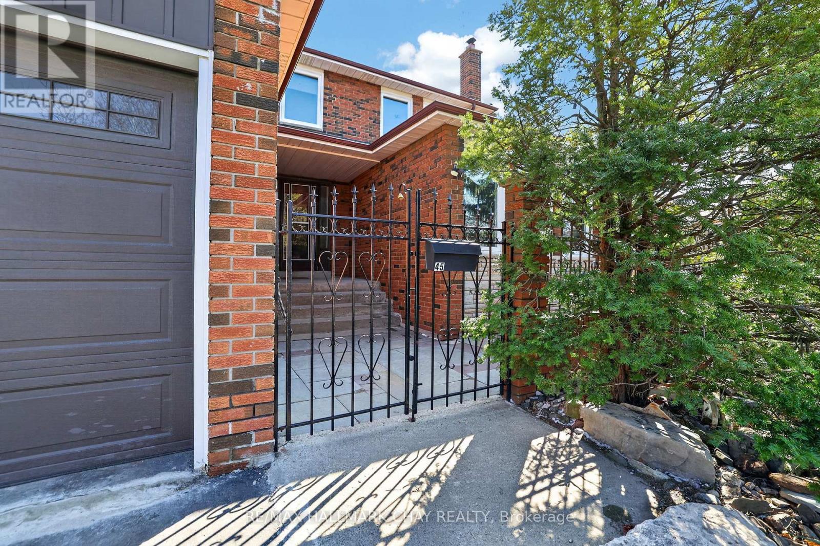 45 Beamsville Drive, Toronto, Ontario  M1T 3S1 - Photo 4 - E12980836