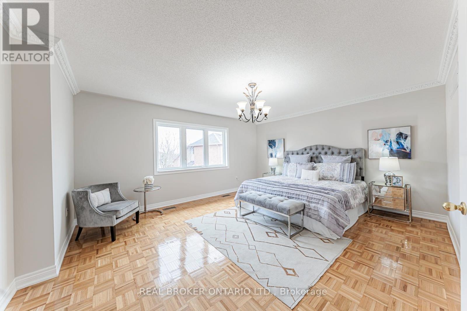 33 Kingshill Road, Richmond Hill, Ontario  L4E 4B1 - Photo 12 - N12980726