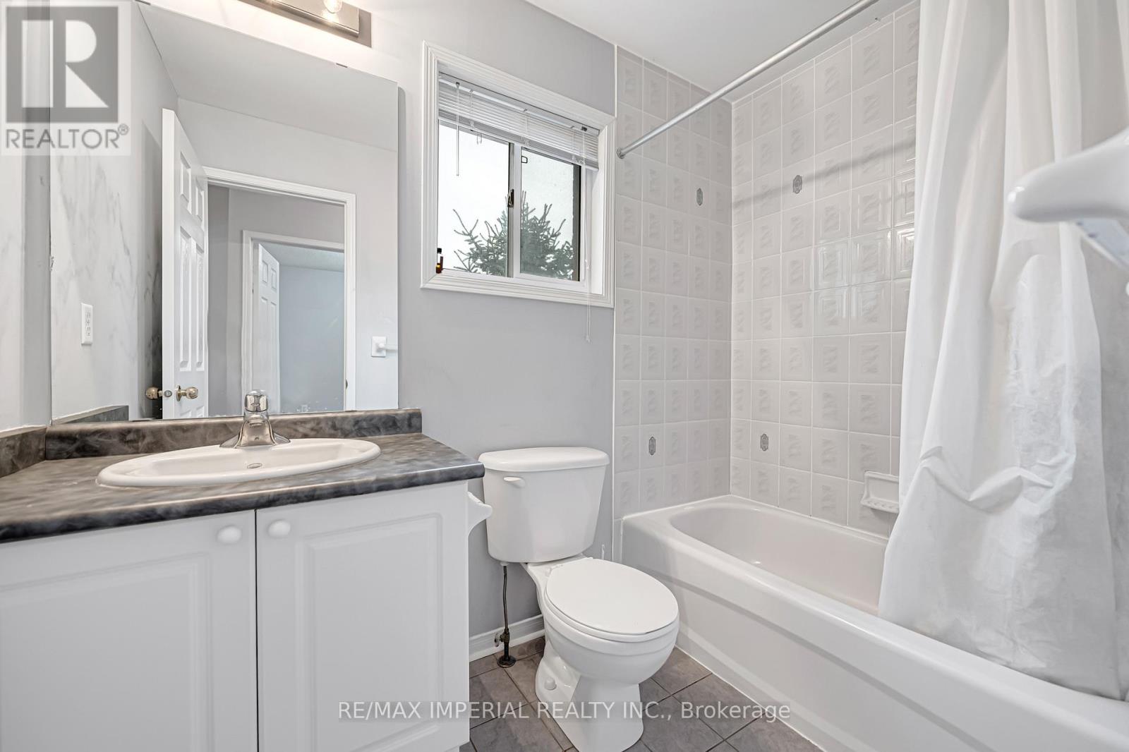 95 Long Point Drive, Richmond Hill, Ontario  L4E 3Z7 - Photo 26 - N12980746