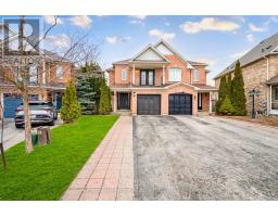 95 LONG POINT DRIVE, Richmond Hill, Ontario