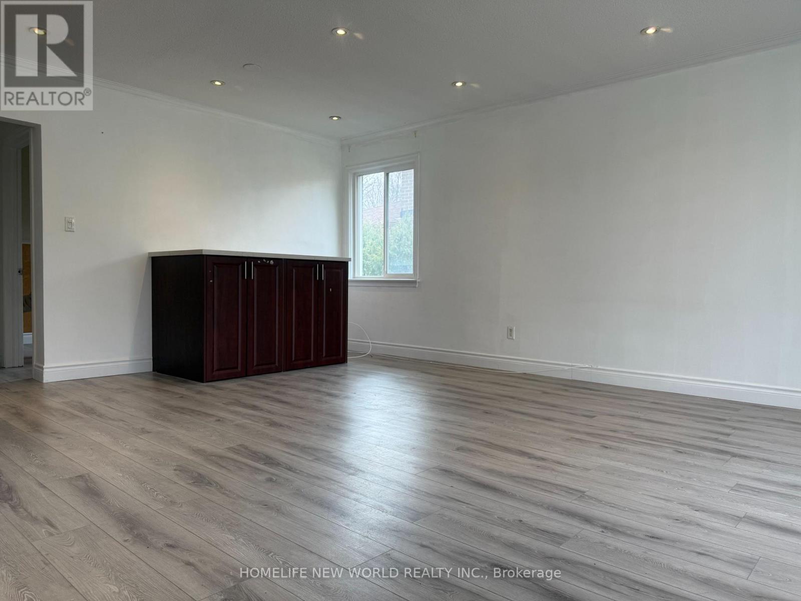 Main Fl - 428 Palmer Avenue, Richmond Hill, Ontario  L4C 1R1 - Photo 16 - N12980778