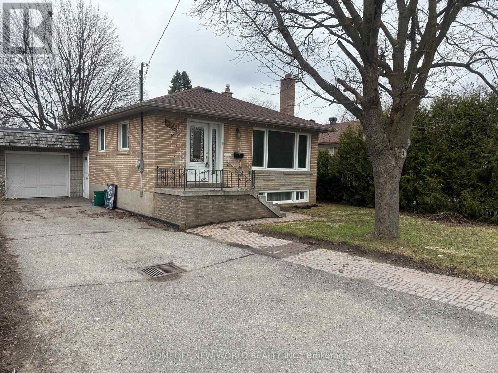 Main Fl - 428 Palmer Avenue, Richmond Hill, Ontario  L4C 1R1 - Photo 2 - N12980778