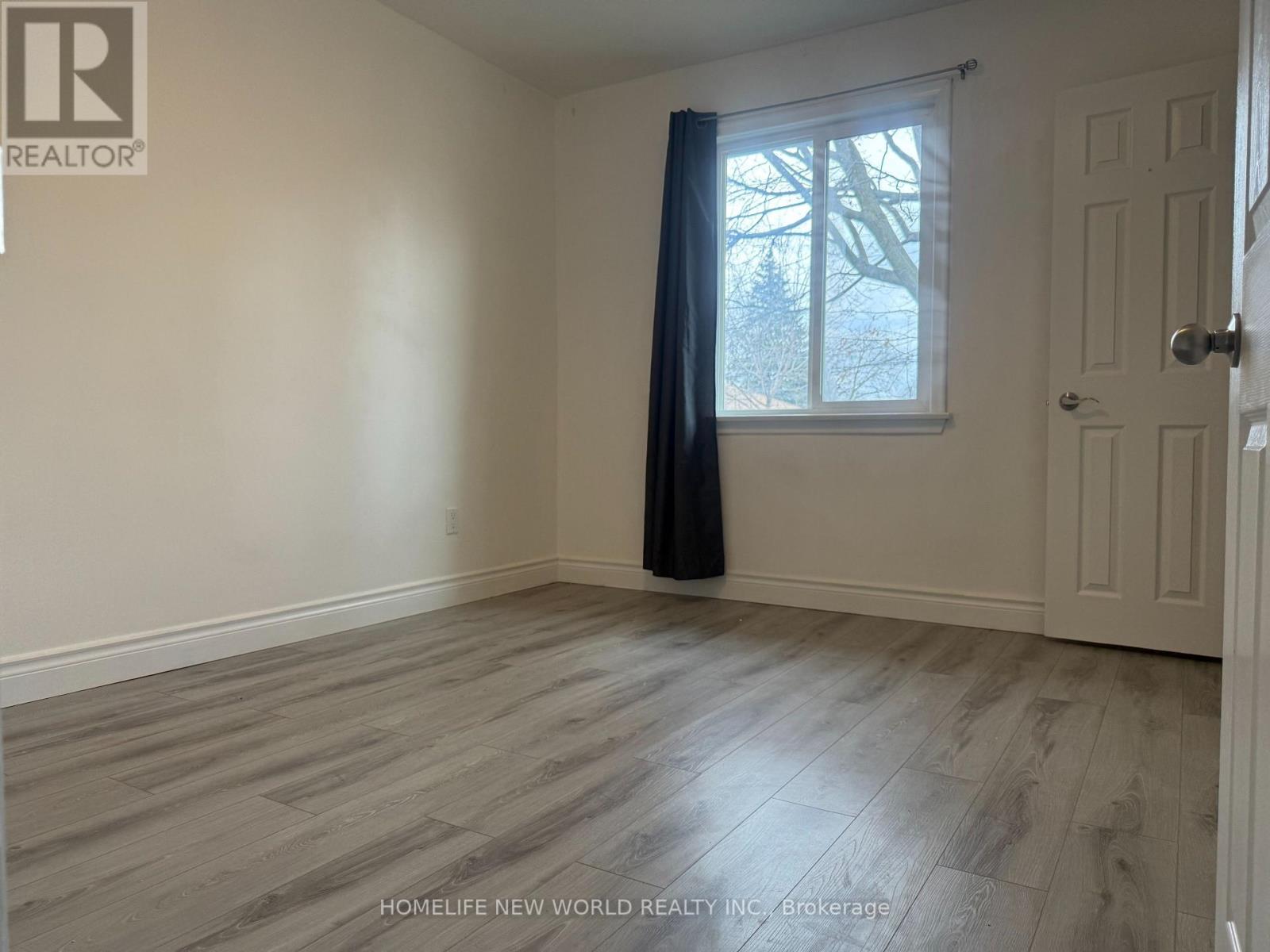 Main Fl - 428 Palmer Avenue, Richmond Hill, Ontario  L4C 1R1 - Photo 4 - N12980778