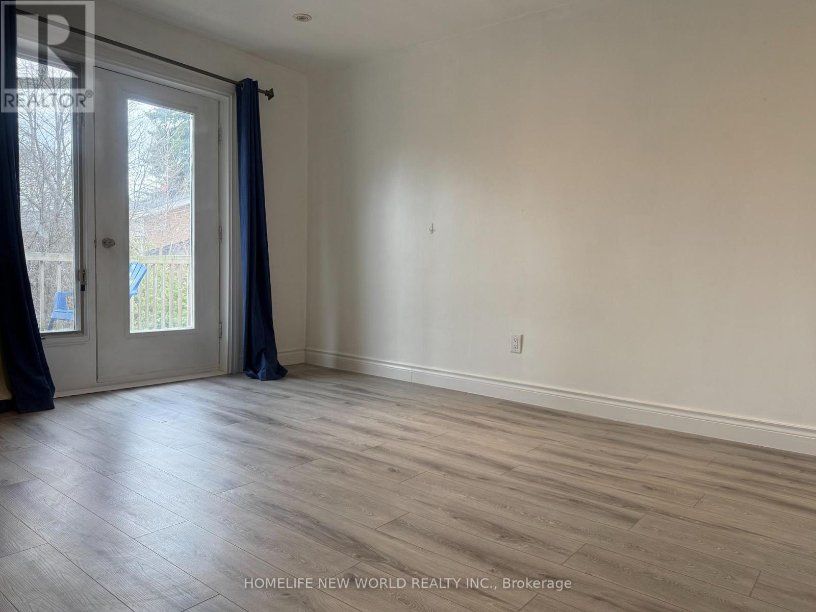 Main Fl - 428 Palmer Avenue, Richmond Hill, Ontario  L4C 1R1 - Photo 5 - N12980778