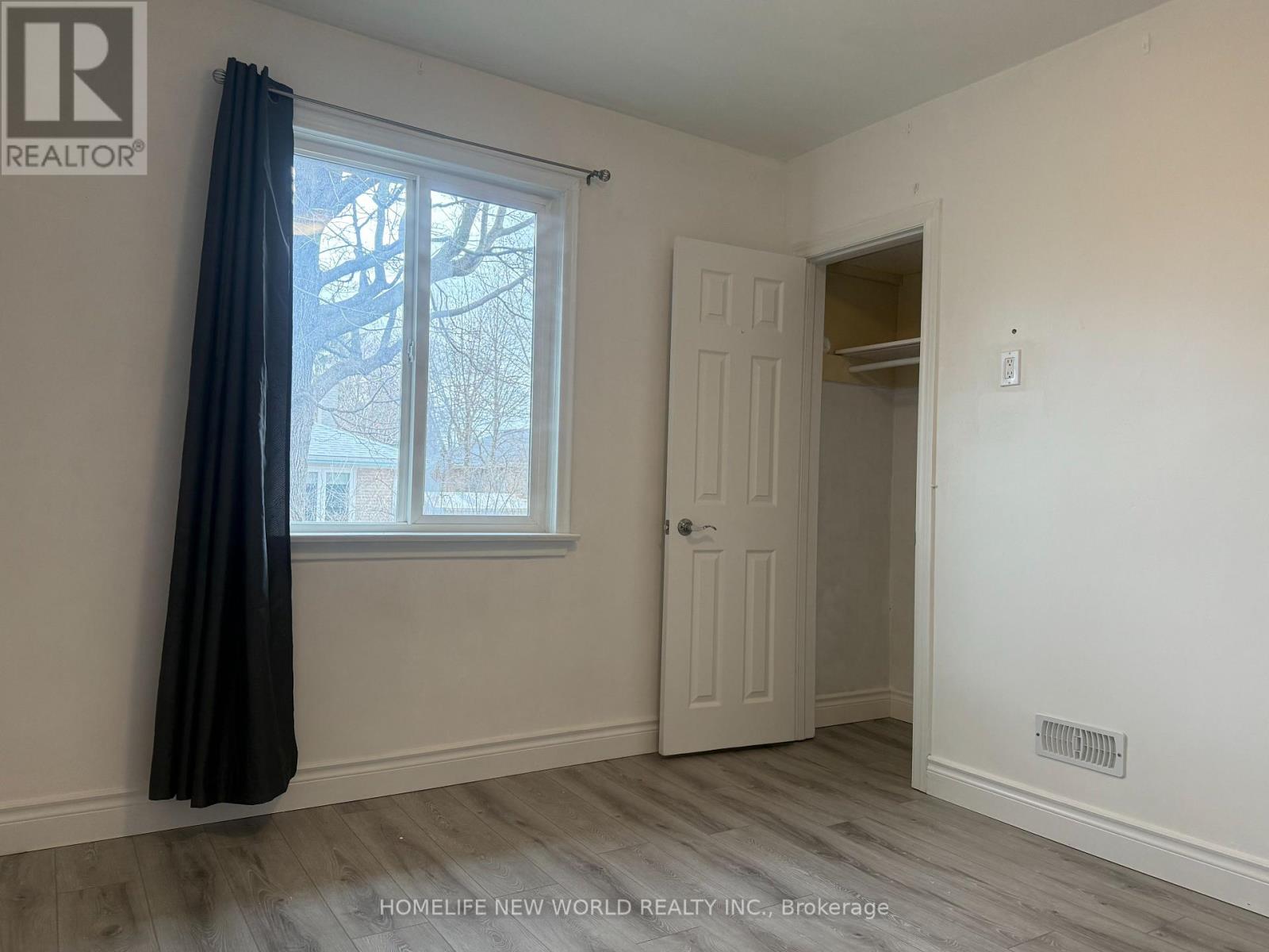 Main Fl - 428 Palmer Avenue, Richmond Hill, Ontario  L4C 1R1 - Photo 7 - N12980778
