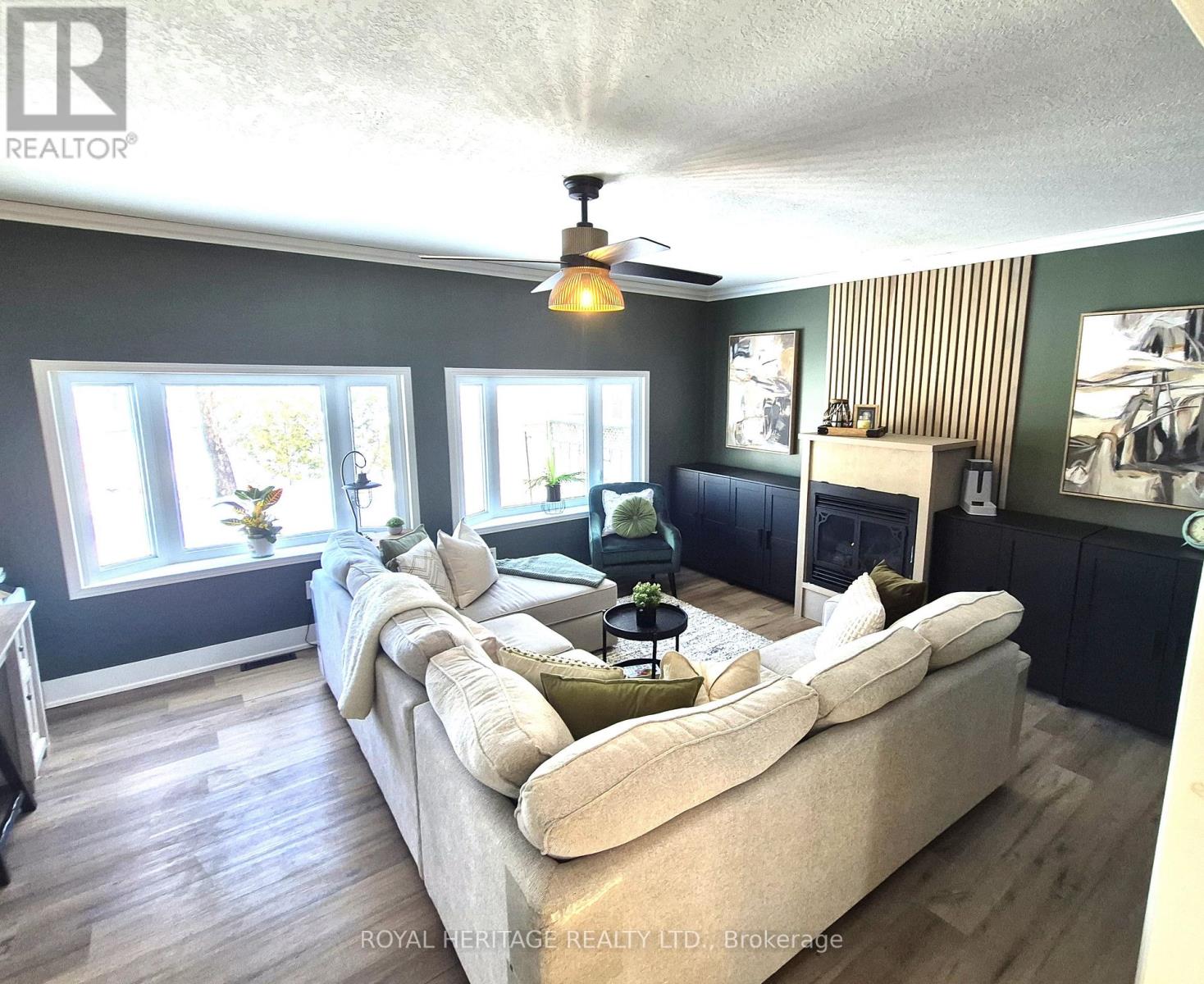 104 Linden Lane, Innisfil, Ontario  L9S 1N4 - Photo 19 - N12980788