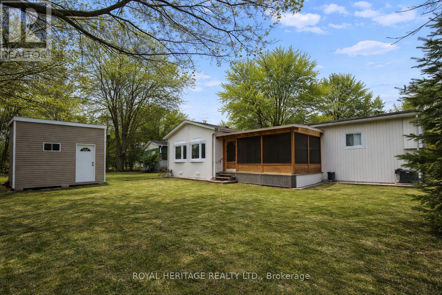 104 Linden Lane, Innisfil, Ontario  L9S 1N4 - Photo 35 - N12980788