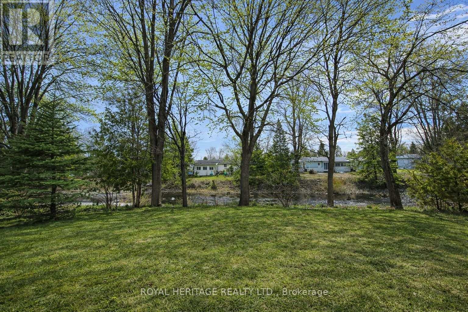 104 Linden Lane, Innisfil, Ontario  L9S 1N4 - Photo 36 - N12980788