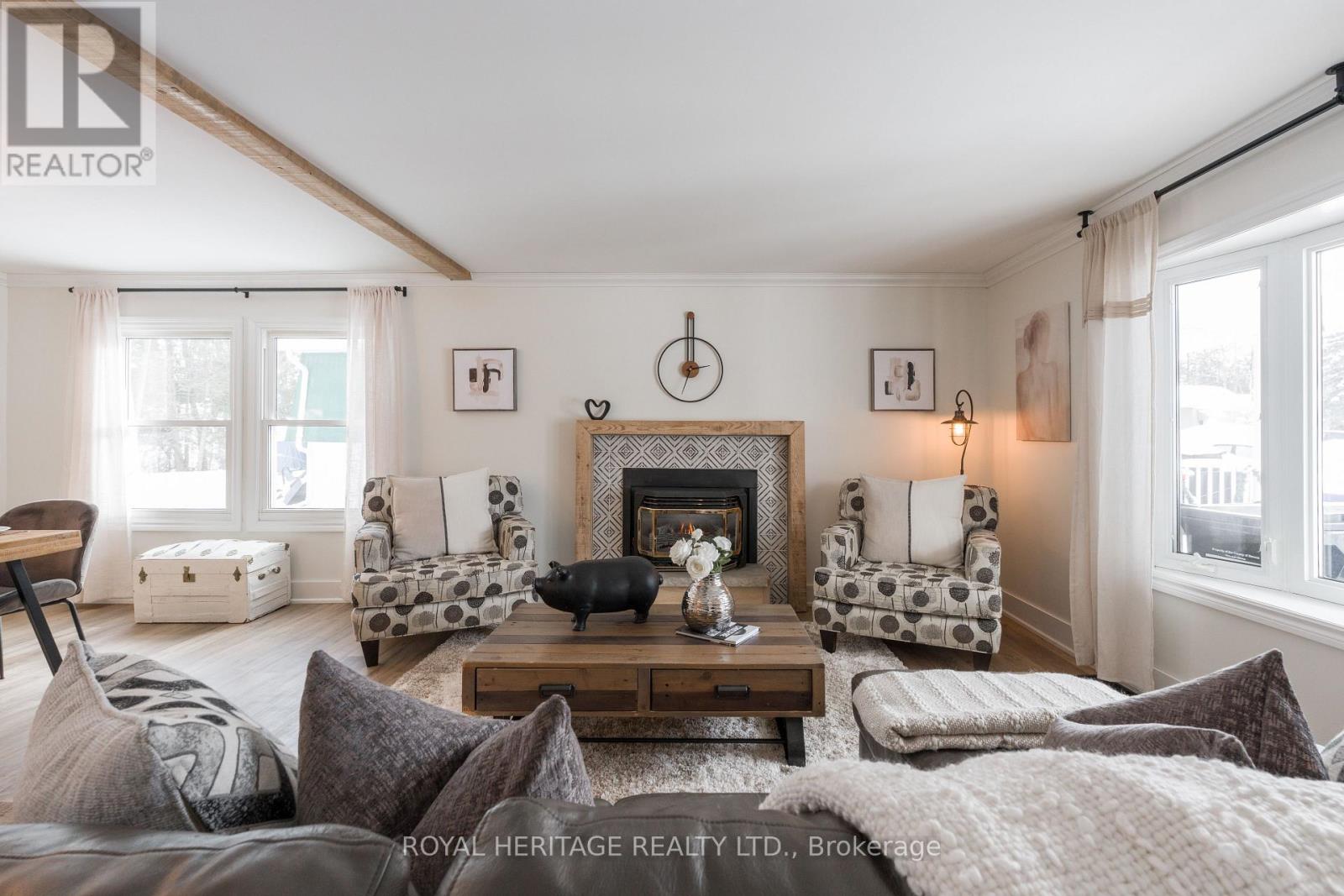 104 Linden Lane, Innisfil, Ontario  L9S 1N4 - Photo 7 - N12980788