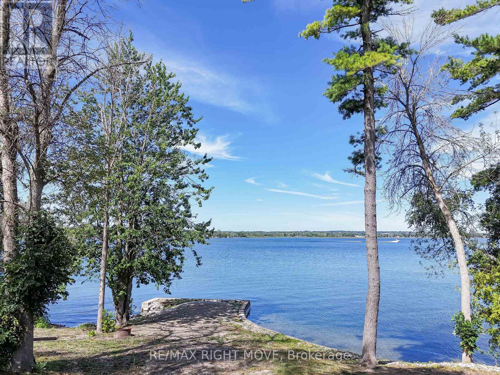 135 Creighton Street S, Ramara, Ontario  L3V 0K8 - Photo 12 - S12980832