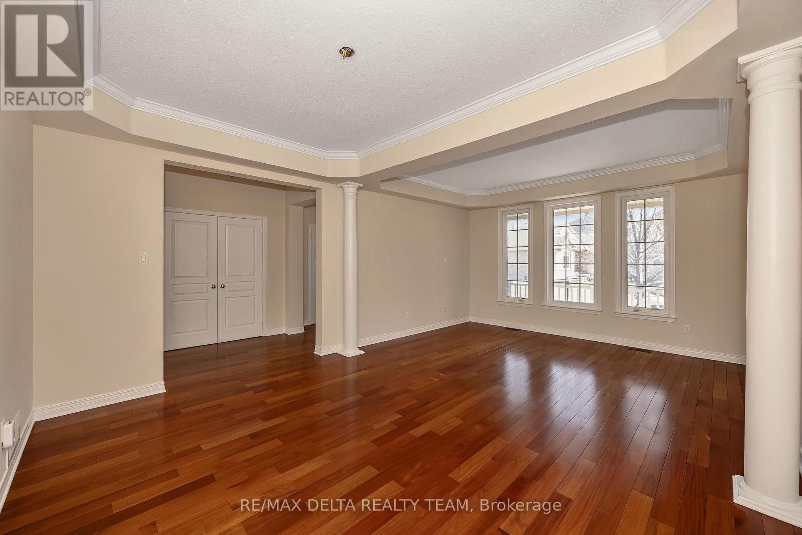 1983 Plainhill Drive, Ottawa, Ontario  K4A 0E8 - Photo 6 - X12979906