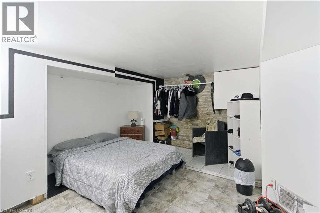 916 Stone Church Road E, Hamilton, Ontario  L8W 1B1 - Photo 23 - 40806049