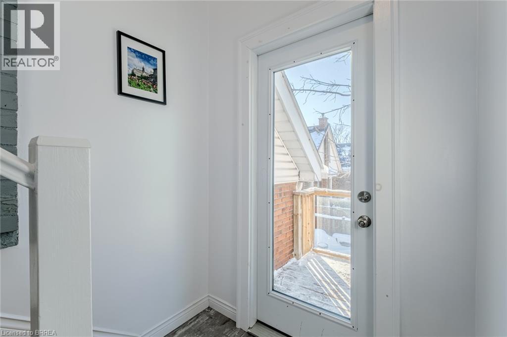 42 East 31st Street, Hamilton, Ontario  L8V 3N7 - Photo 24 - 40817665