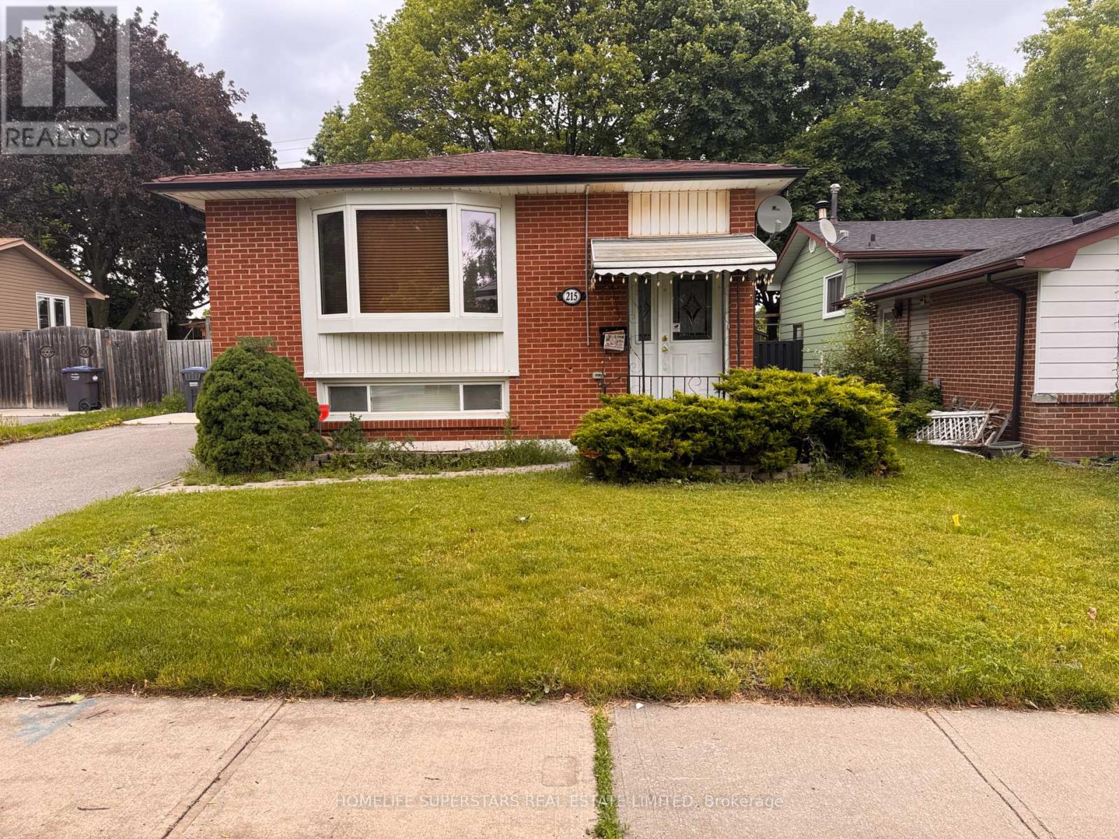 MAIN - 215 ARCHDEKIN DRIVE, Brampton, Ontario