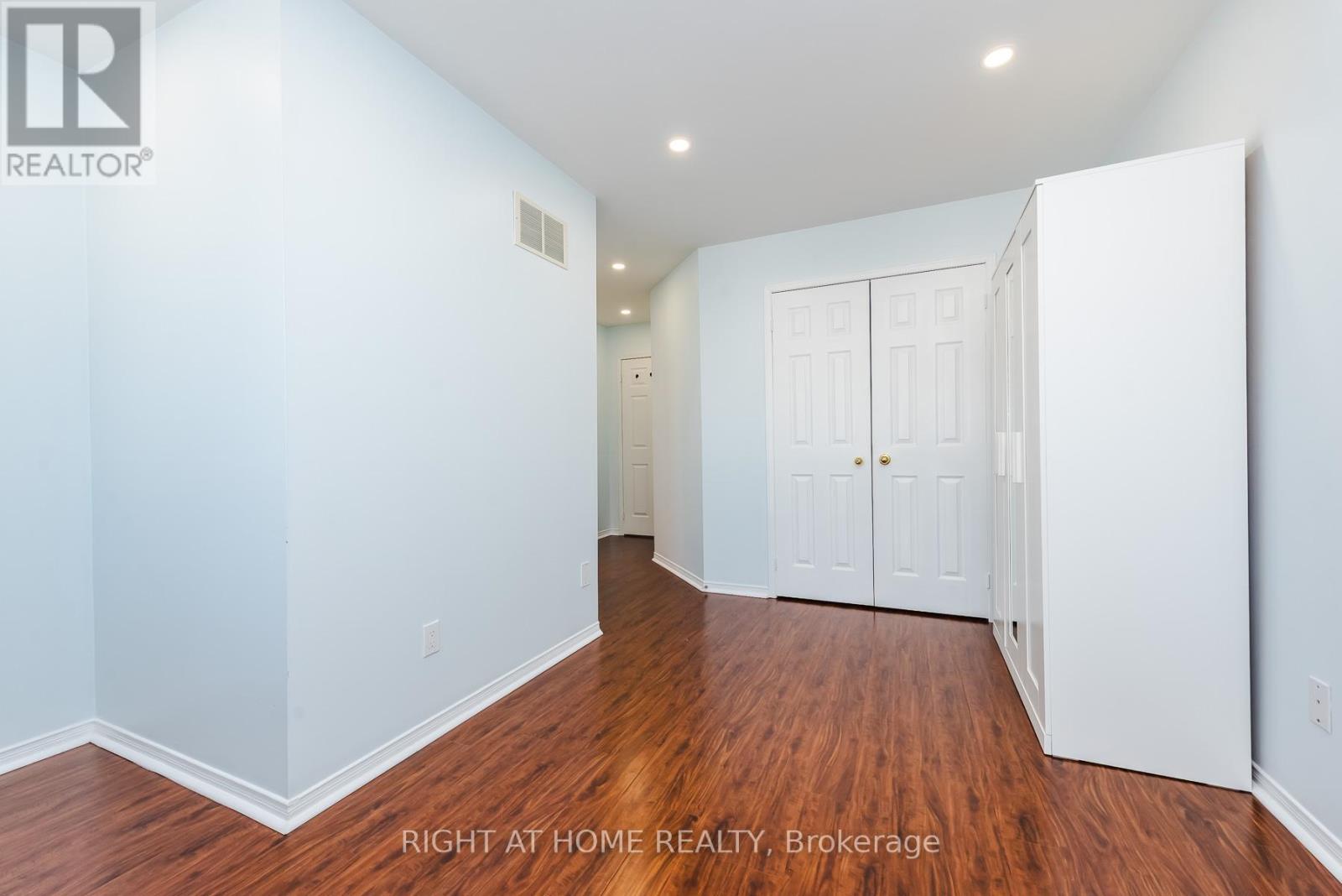 1268 Newell Street, Milton, Ontario  L9T 6C2 - Photo 25 - W12980750